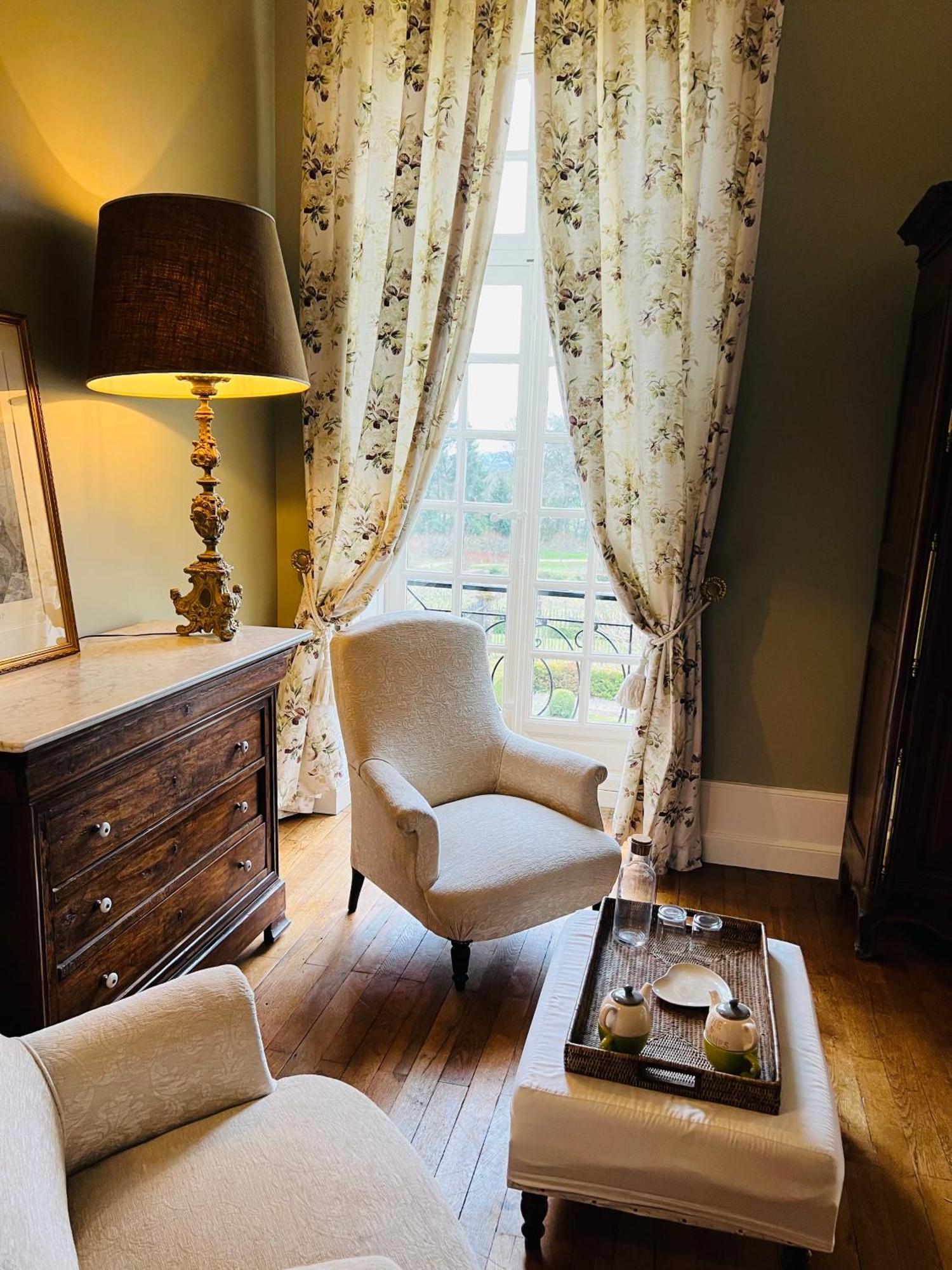 Chateau De Villette Poil Екстериор снимка