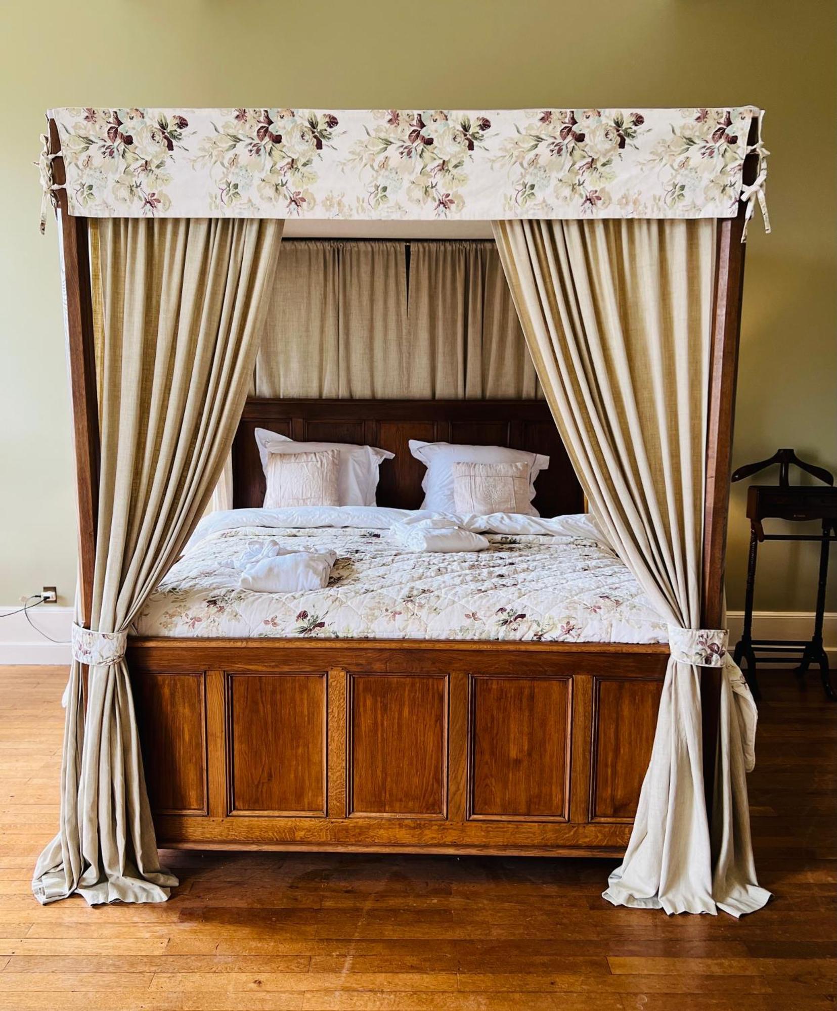 Chateau De Villette Poil Екстериор снимка