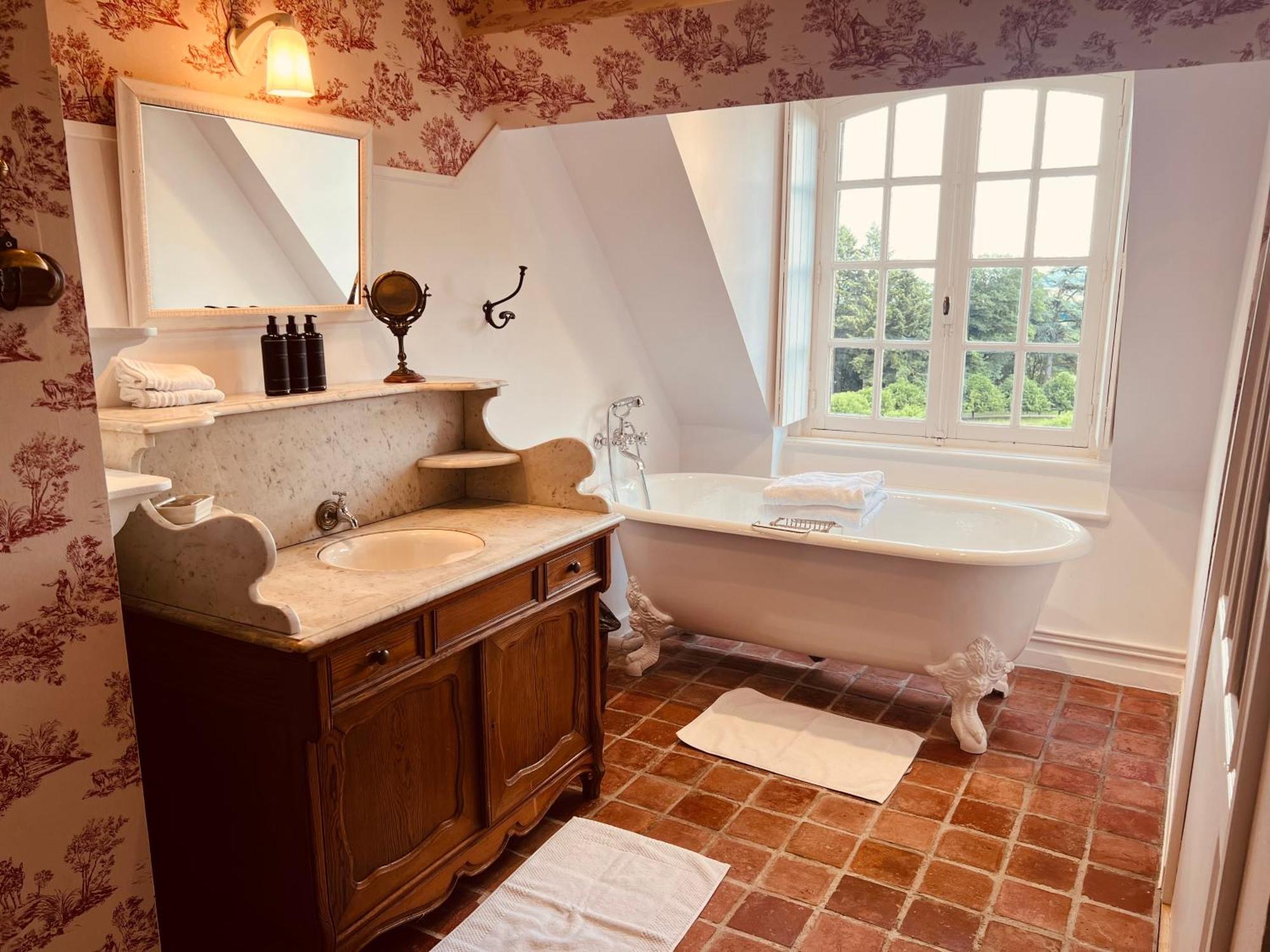 Chateau De Villette Poil Екстериор снимка