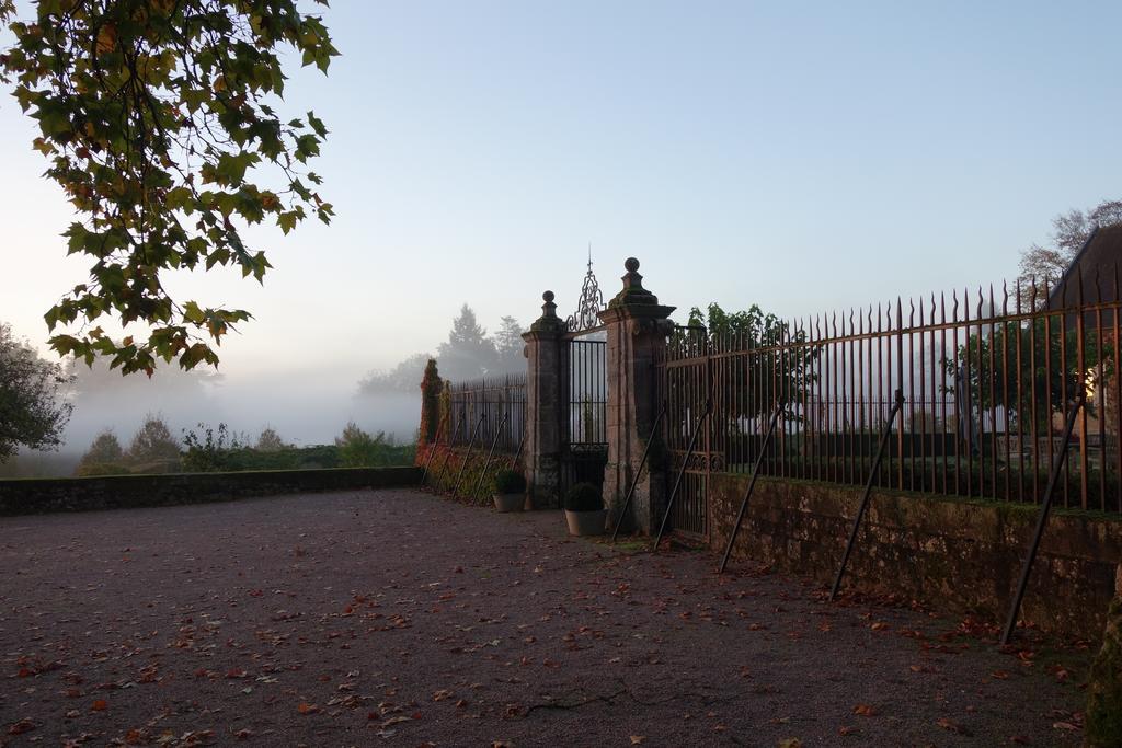 Chateau De Villette Poil Екстериор снимка